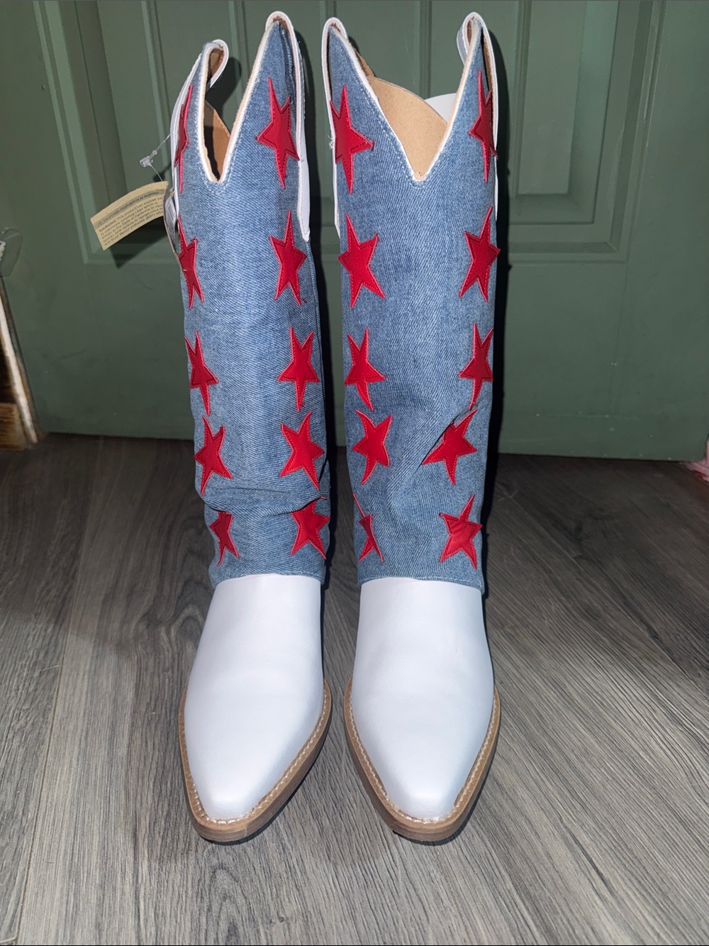 dingo White Foot Denim Shaft Heeled Boots with Red Stars